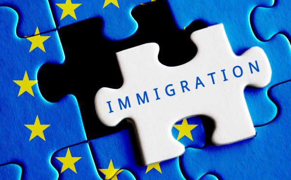 Reflexiones sobre la migración en 2024: Un año de desafíos y realidades. Por Esther Hernández